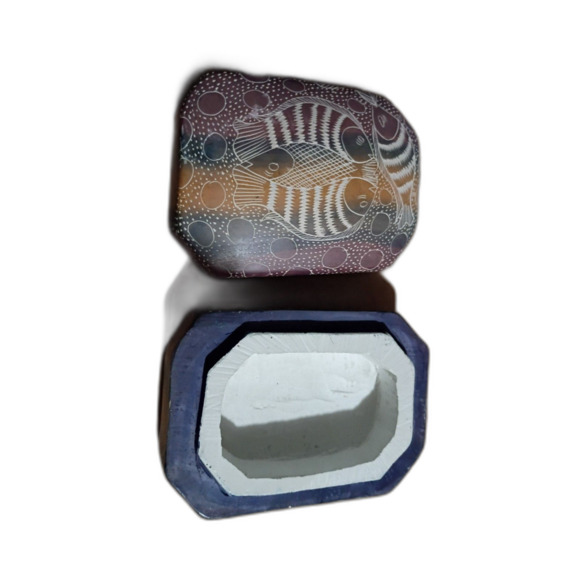 Fish African Carved Soapstone Trinket Box - Picture 6 of 9